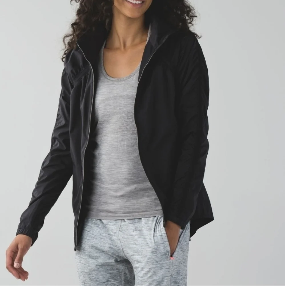 Lululemon Gather And Sprint Jacket Black